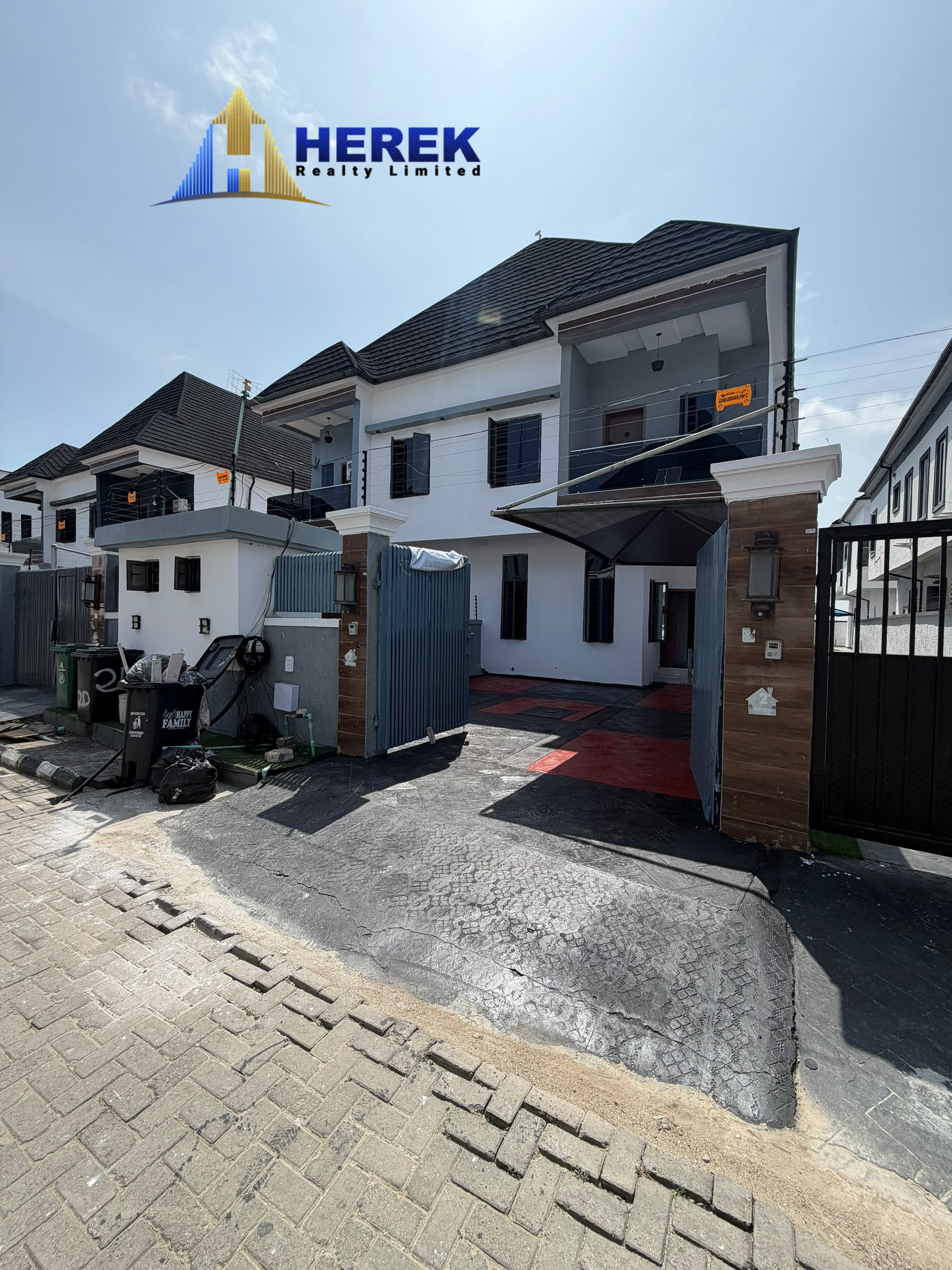 4 bedroom semi detached duplex — photo 1